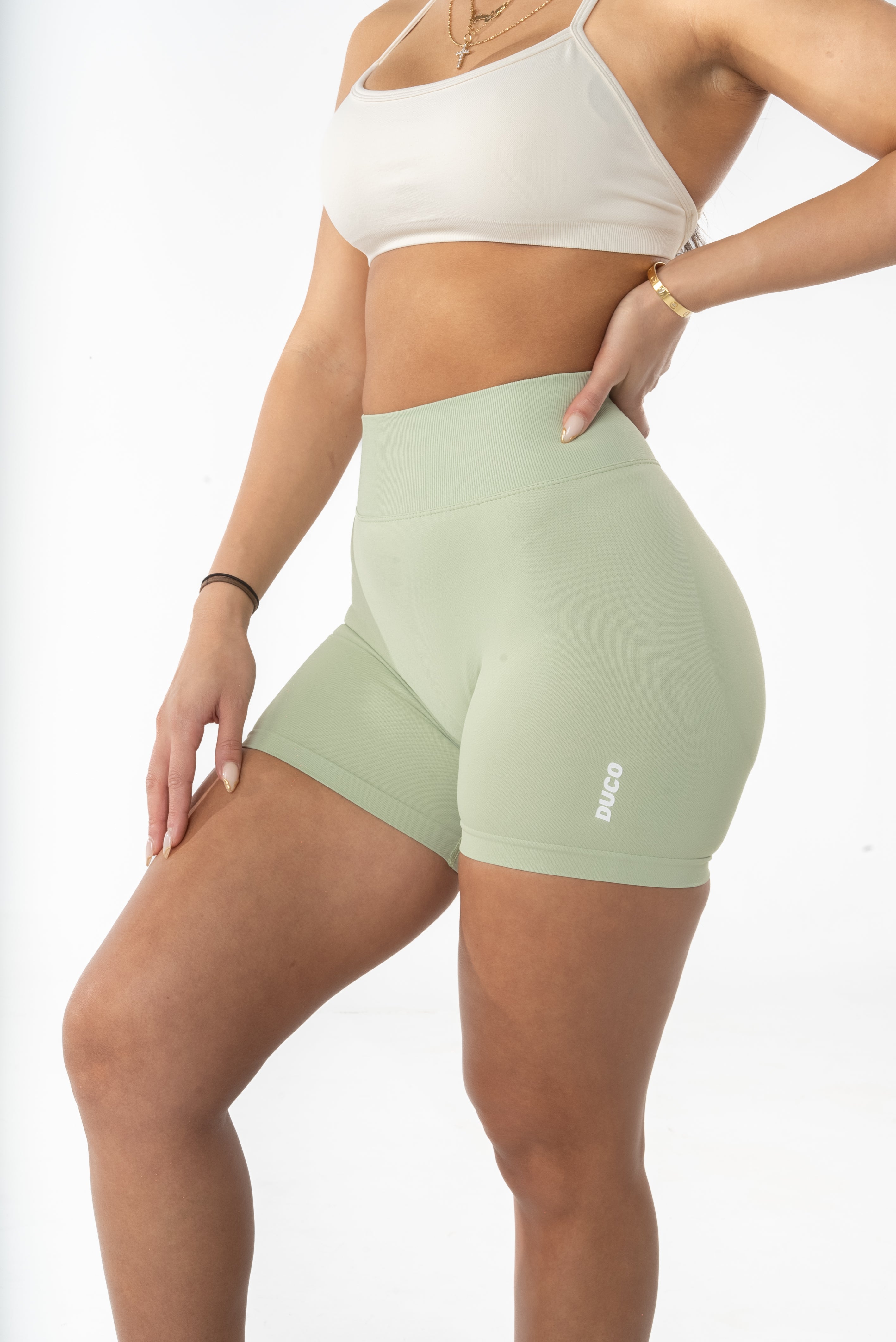 Sculpt Scrunch Shorts - Pistachio