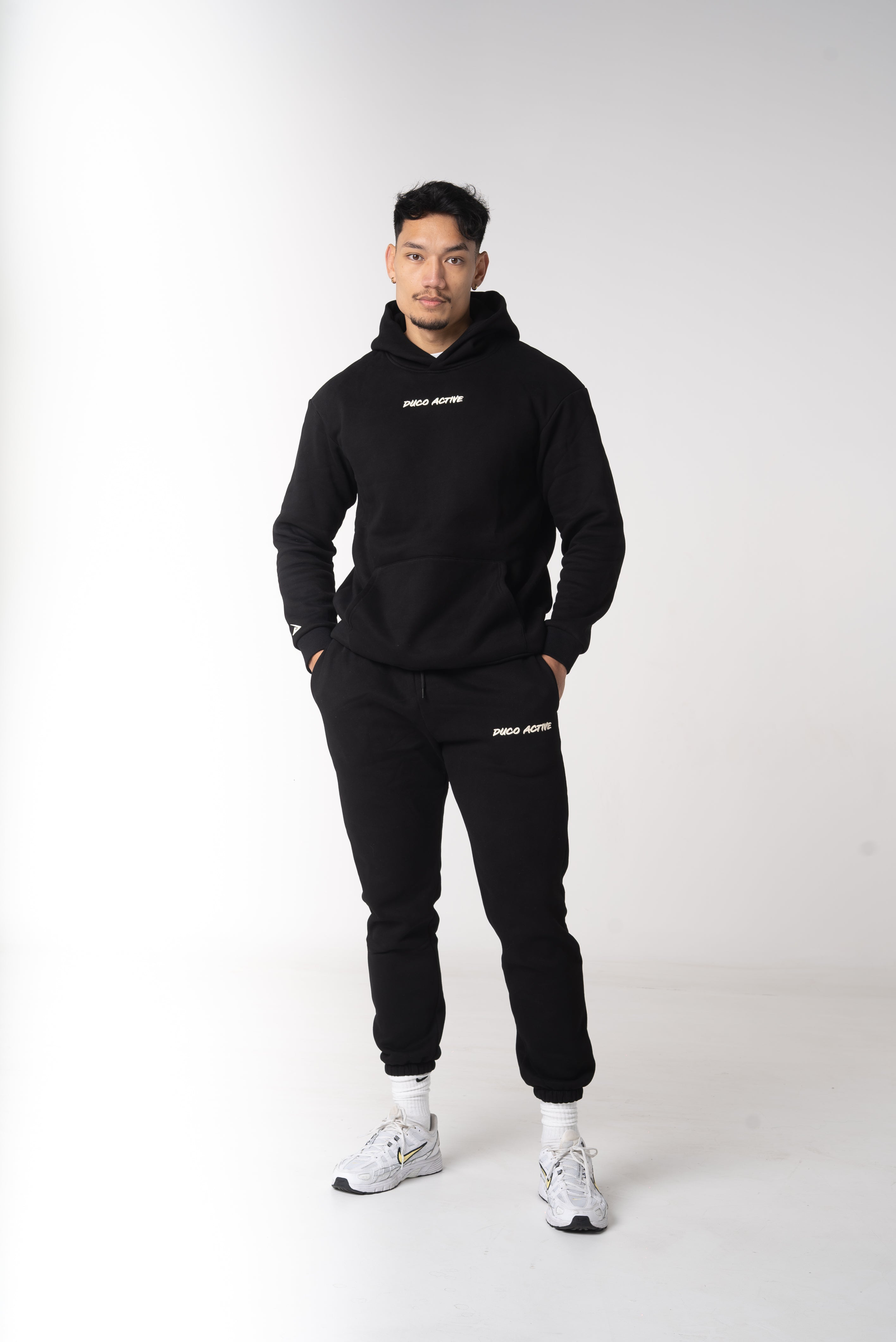 Basics Hoodie - Black